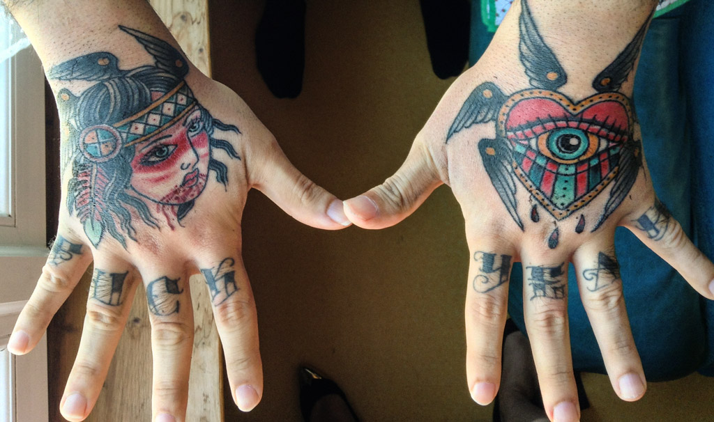 New hands tattoos, by Ashley Riot : a heart and a little indian